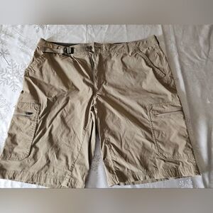 The BC Clothing Co. Men's Expedition Tan/Beige Cargo Shorts Size 40 Performance